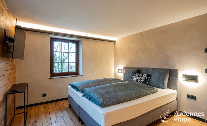 Ruime en luxueuze villa voor 14 personen met binnenzwembad in de Hoge Venen