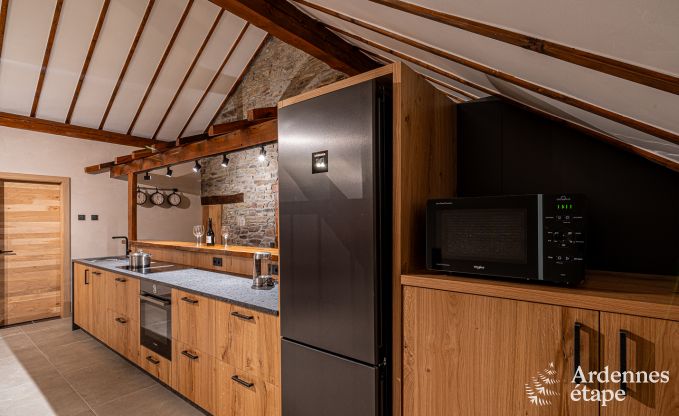 Ruime en luxueuze villa voor 14 personen met binnenzwembad in de Hoge Venen