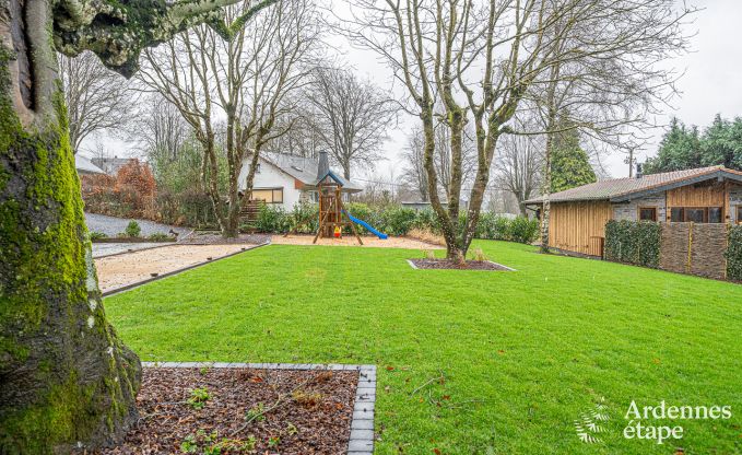 Ruime en luxueuze villa voor 14 personen met binnenzwembad in de Hoge Venen