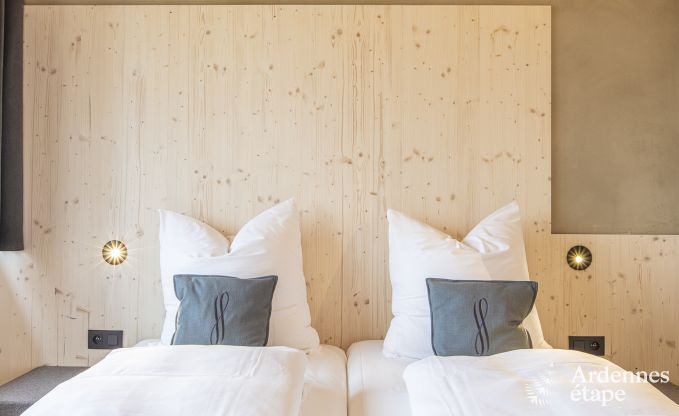 Uitzonderlijke vakantievilla voor 16 personen met binnenzwembad in de Hoge Venen