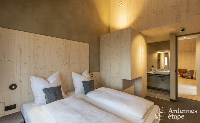 Uitzonderlijke vakantievilla voor 16 personen met binnenzwembad in de Hoge Venen