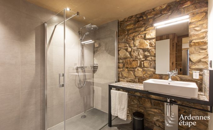 Uitzonderlijke vakantievilla voor 16 personen met binnenzwembad in de Hoge Venen