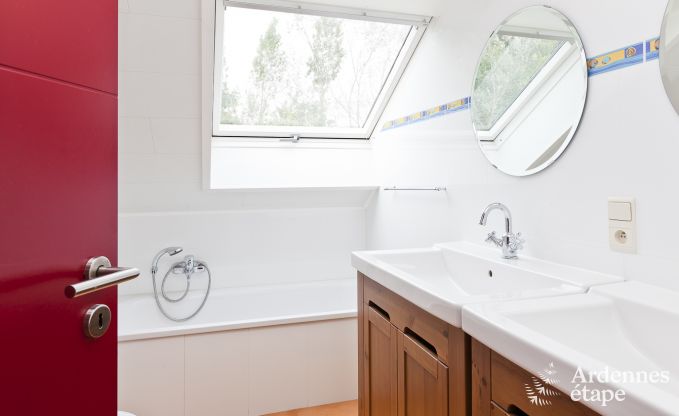Luxe villa in B�tgenbach voor 26 personen in de Ardennen