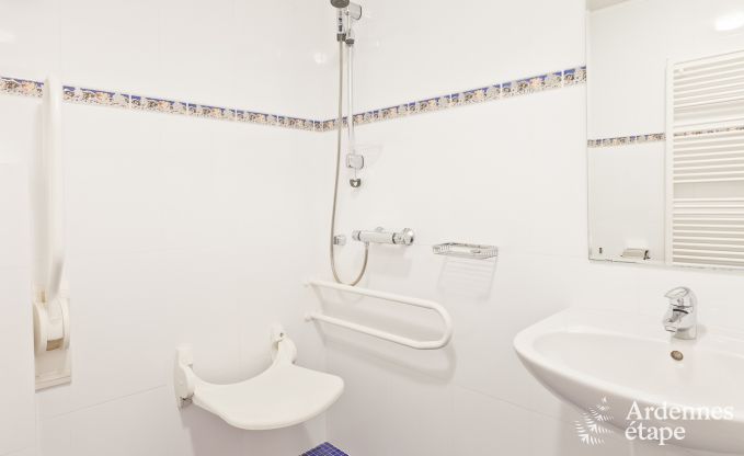 Luxe villa in B�tgenbach voor 26 personen in de Ardennen