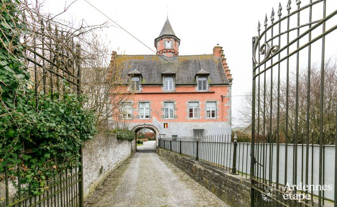 Karaktervolle vakantiehuis met terras te huur in de Ardennen voor 8