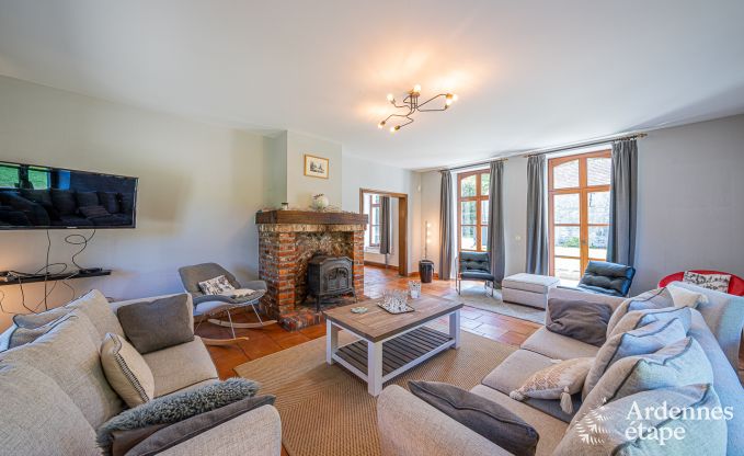 Vakantiehuis in Cerfontaine voor 12/14 personen in de Ardennen