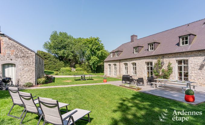 Vakantiehuis in Cerfontaine voor 12/14 personen in de Ardennen