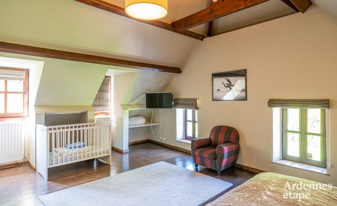 Vakantiehuis in Cerfontaine voor 12/14 personen in de Ardennen