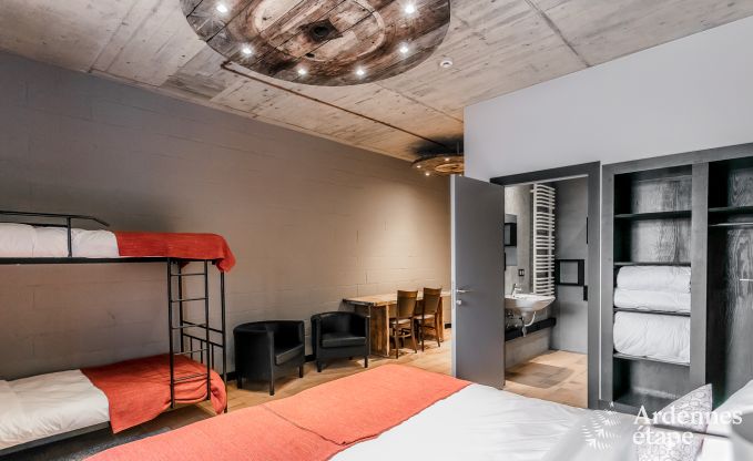 Vakantiehuis in Chassepierre voor 50 personen in de Ardennen