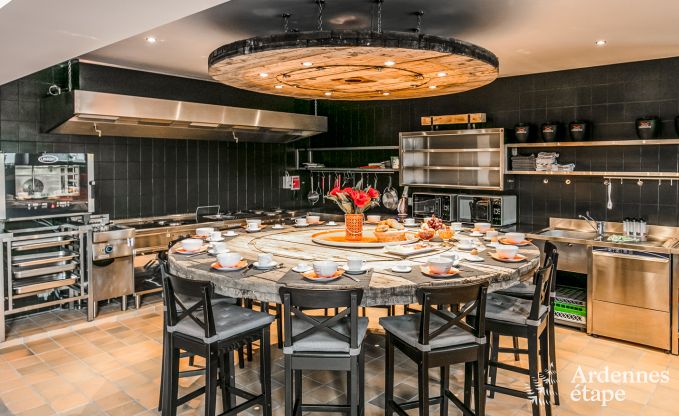 Vakantiehuis in Chassepierre voor 50 personen in de Ardennen