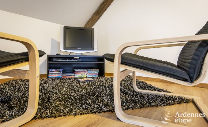 Charmante vakantiewoning in Chimay voor 12 personen met sauna, speelkamer en privtuin