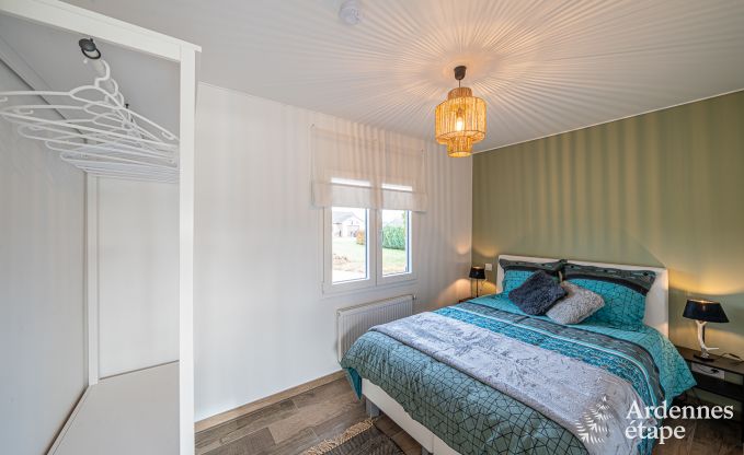 Charmante chalet voor 5 op de oever van de Semois in Chiny, Gaume