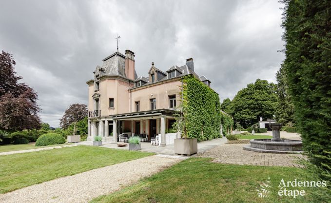 Luxueus kasteel in Chiny voor 32 personen in de Ardennen