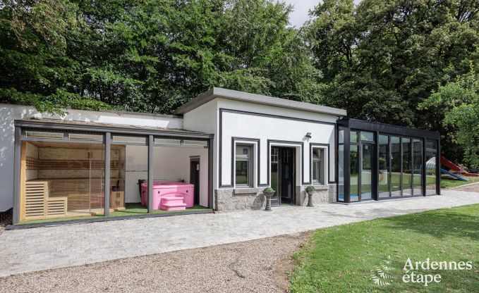 Luxueus kasteel in Chiny voor 32 personen in de Ardennen