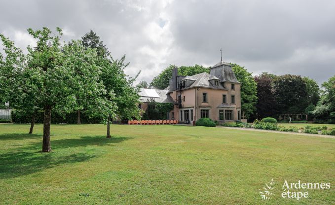 Luxueus kasteel in Chiny voor 32 personen in de Ardennen