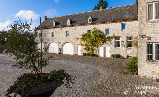 Kasteel in Ciney voor 31 personen in de Ardennen
