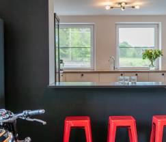 Comfortabel vakantiehuis met zwembad en houtkachel in Ciney, Ardennen