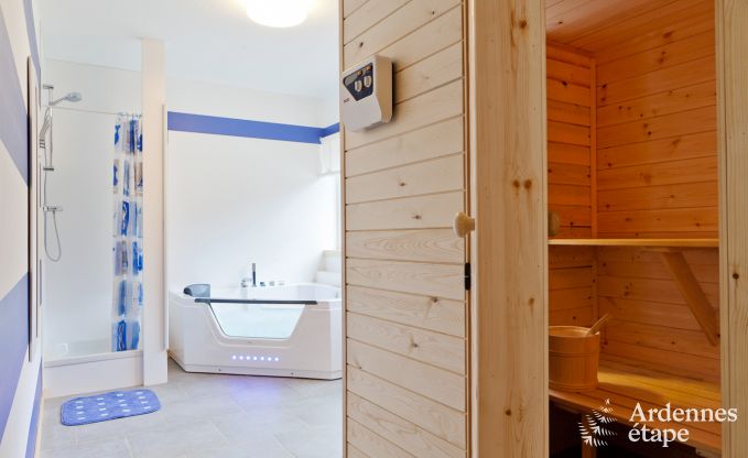 Hedendaagse vakantiewoning met sauna en jacuzzi te huur in Coo