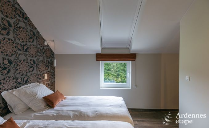 Ruime luxevilla in Daverdisse voor 22 personen met 11 slaapkamers, binnenzwembad, sauna en jacuzzi