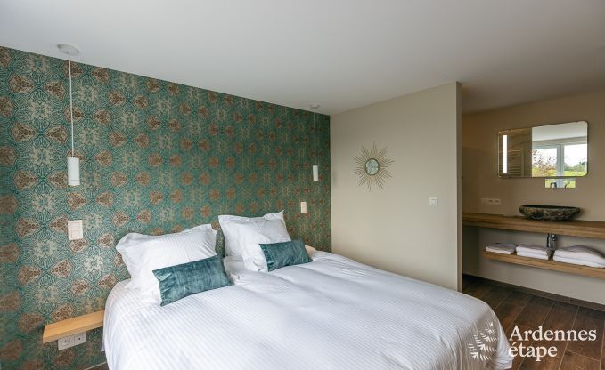 Ruime luxevilla in Daverdisse voor 22 personen met 11 slaapkamers, binnenzwembad, sauna en jacuzzi