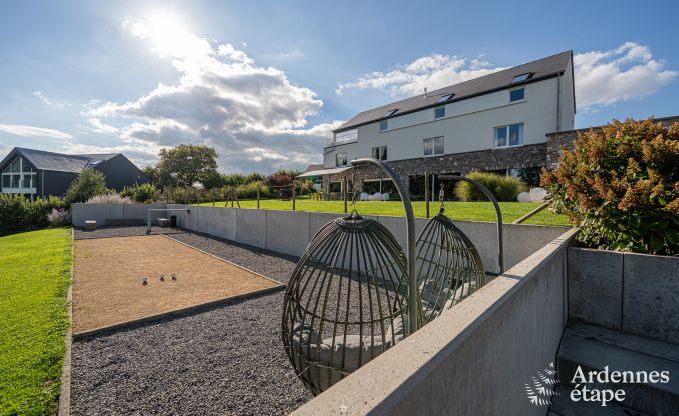 Ruime luxevilla in Daverdisse voor 22 personen met 11 slaapkamers, binnenzwembad, sauna en jacuzzi