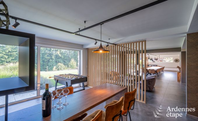 Ruime luxevilla in Daverdisse voor 22 personen met 11 slaapkamers, binnenzwembad, sauna en jacuzzi