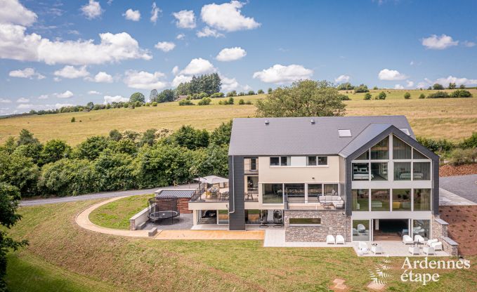Luxe villa Daverdisse, 10 slaapkamers, 9 badkamers, zwembad, jacuzzi, sauna, speelruimte, nabij bos en rivier