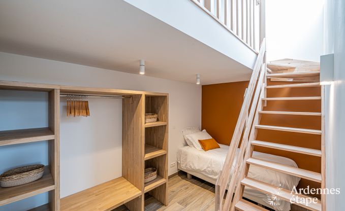 Luxe villa Daverdisse, 10 slaapkamers, 9 badkamers, zwembad, jacuzzi, sauna, speelruimte, nabij bos en rivier