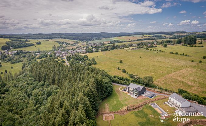 Luxe villa Daverdisse, 10 slaapkamers, 9 badkamers, zwembad, jacuzzi, sauna, speelruimte, nabij bos en rivier