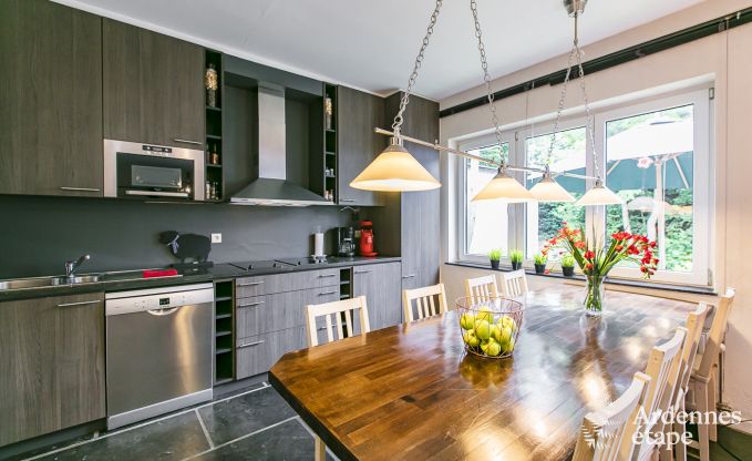 Vakantiehuis in Dinant (Hasti�re) voor 12/13 personen in de Ardennen
