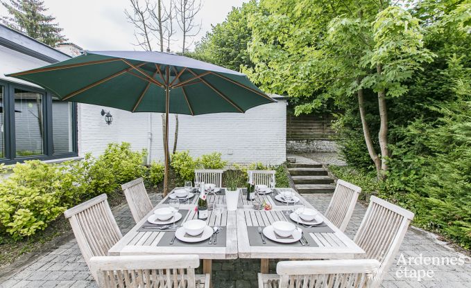 Vakantiehuis in Dinant (Hasti�re) voor 12/13 personen in de Ardennen