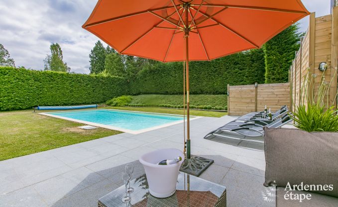 Vakantiehuis in Dinant (Hasti�re) voor 12/13 personen in de Ardennen