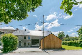 Vakantiehuis voor 16/18 personen in Doische (Ardennen)
