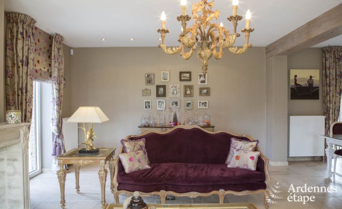 Luxe villa voor 8 personen in Doische: infraroodcabine, jacuzzi, cassettehaard, vijver en priv�tuin