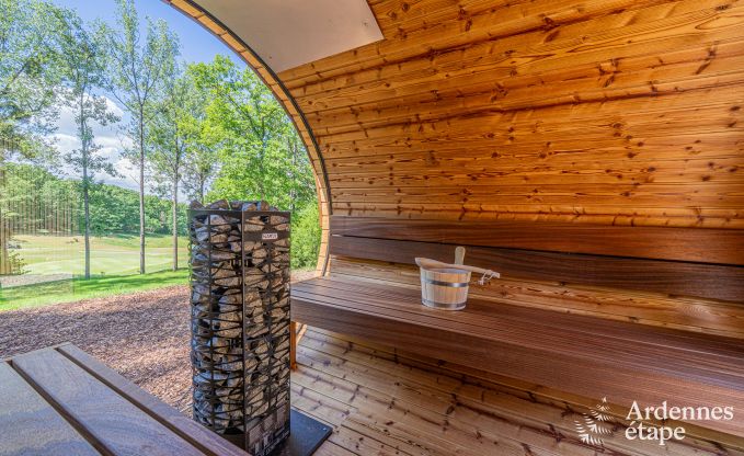Ruime villa voor 8 personen in Durbuy met sauna, hottub en privtuin
