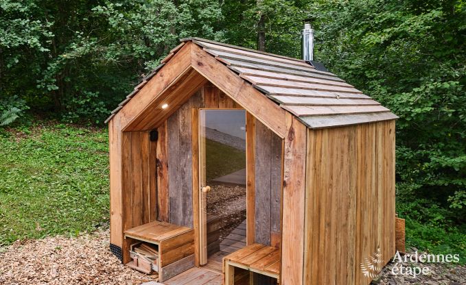 Luxevilla in Durbuy voor 8 personen met jacuzzi, sauna, overdekt terras en privtuin