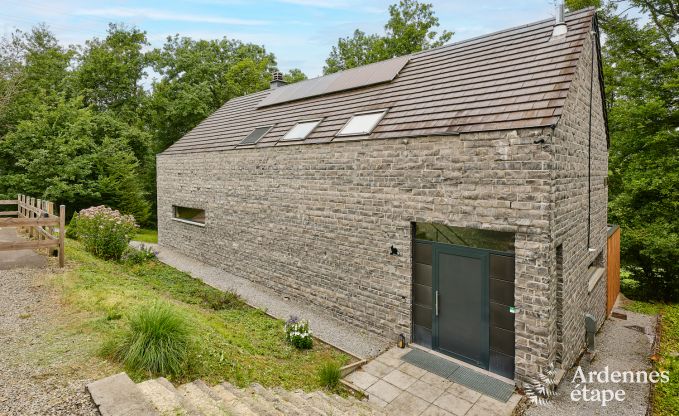 Luxevilla in Durbuy voor 8 personen met jacuzzi, sauna, overdekt terras en privtuin