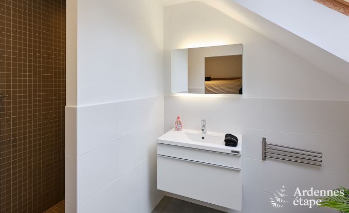 Luxevilla in Durbuy voor 8 personen met jacuzzi, sauna, overdekt terras en privtuin