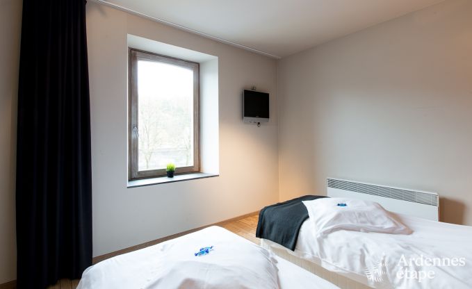 Onvergetelijk verblijf in Durbuy: Ruim vakantiehuis voor 18 personen met luxe voorzieningen in het hart van de Ardennen