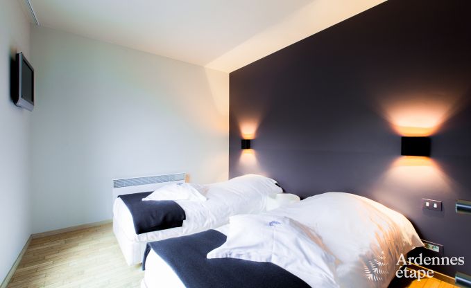 Onvergetelijk verblijf in Durbuy: Ruim vakantiehuis voor 18 personen met luxe voorzieningen in het hart van de Ardennen