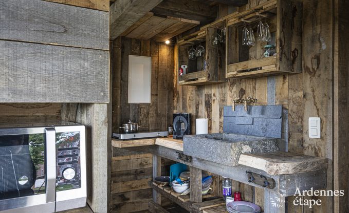 Uniek verblijf voor 2 personen in Durbuy met houtpelletkachel, barbecue en priv�tuin