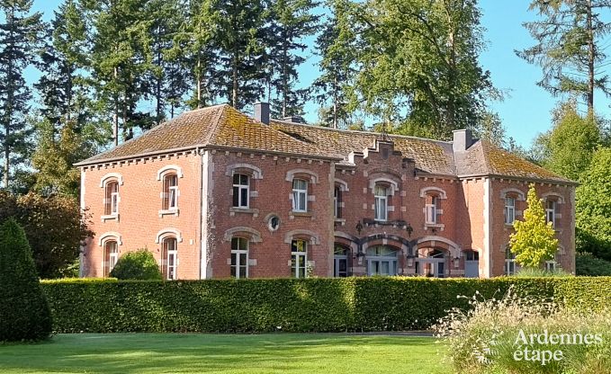 Kasteel in Durbuy voor 9 personen in de Ardennen