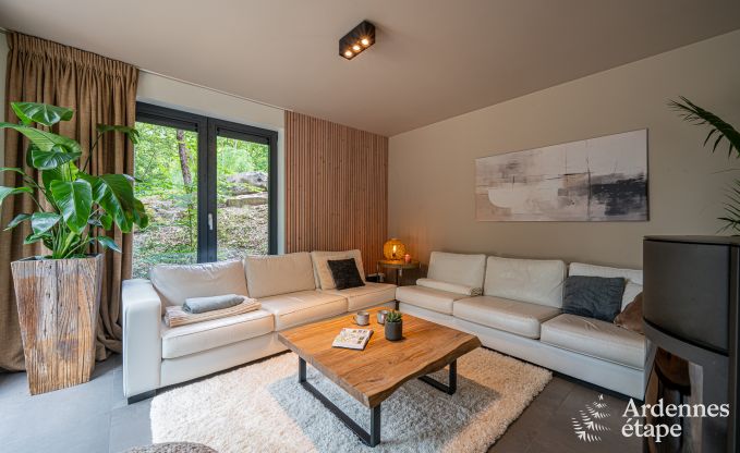 Ruime villa voor 8 personen in Durbuy met sauna, hottub en priv�tuin