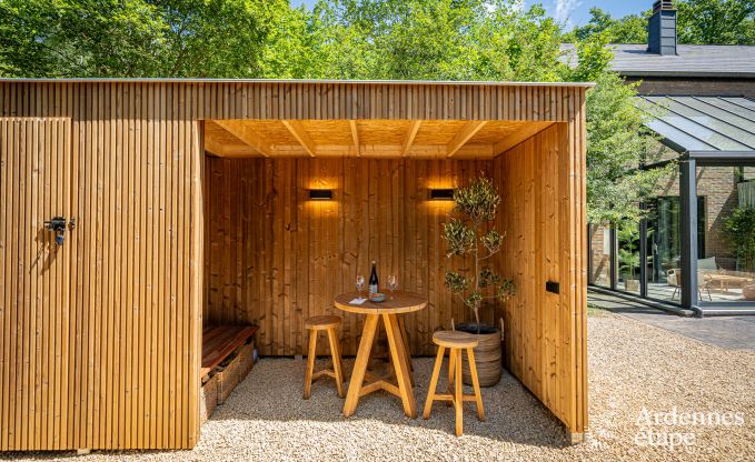 Ruime villa voor 8 personen in Durbuy met sauna, hottub en priv�tuin