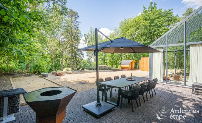 Ruime villa voor 8 personen in Durbuy met sauna, hottub en priv�tuin