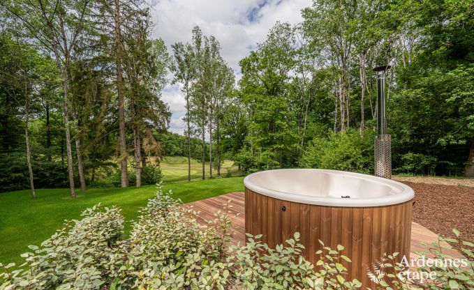 Ruime villa voor 8 personen in Durbuy met sauna, hottub en priv�tuin