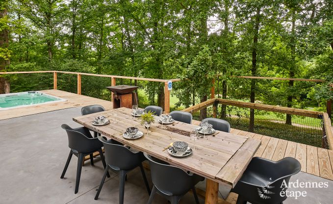 Luxevilla in Durbuy voor 8 personen met jacuzzi, sauna, overdekt terras en privtuin