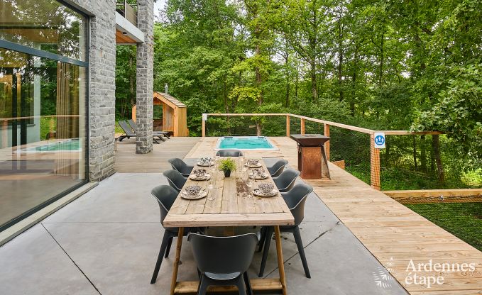 Luxevilla in Durbuy voor 8 personen met jacuzzi, sauna, overdekt terras en privtuin