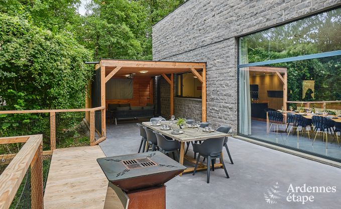 Luxevilla in Durbuy voor 8 personen met jacuzzi, sauna, overdekt terras en privtuin
