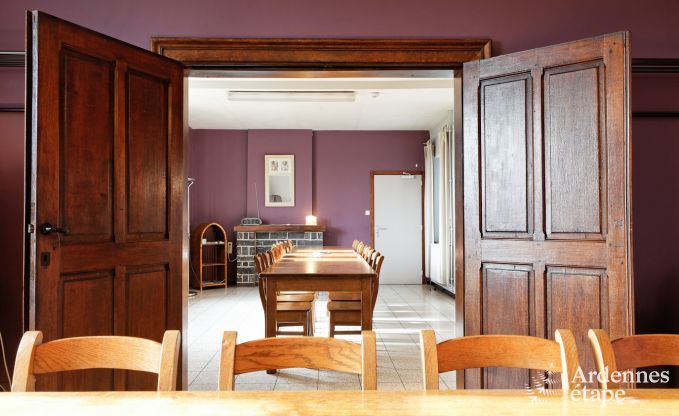 Ruim vakantiehuis in Durbuy: 26 personen, 9 kamers, hart van de Ardennen
